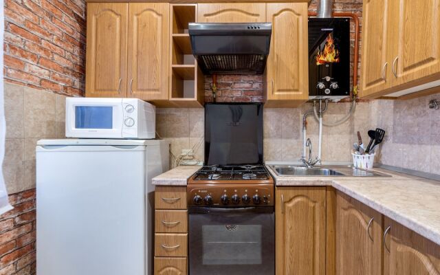 FlatHome24 on Yaroslavskiy 38