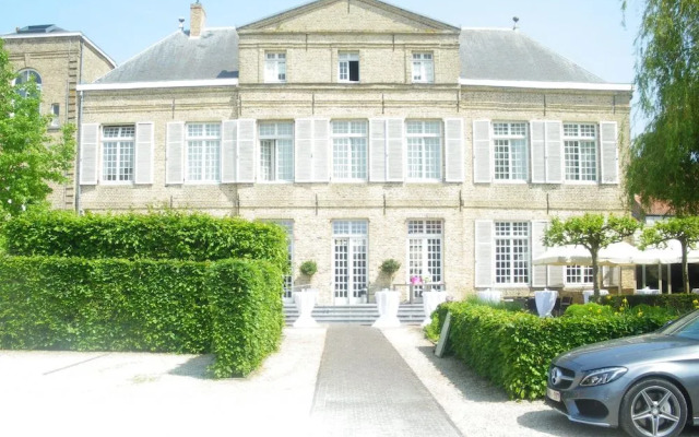 hotelImage
