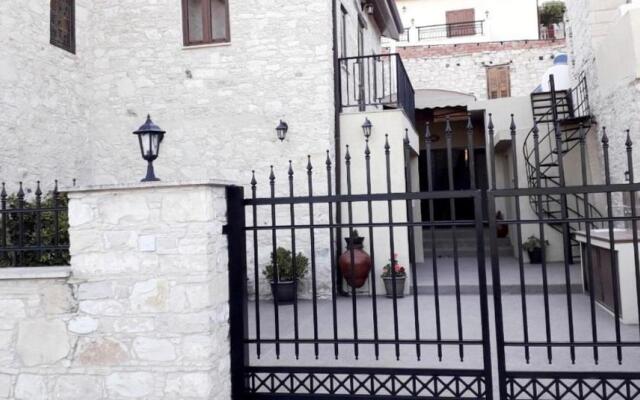Omodos Maria's Apartments