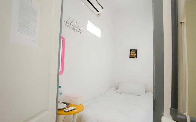 Capsule Homestay Surabaya
