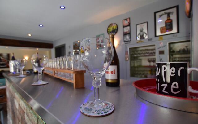 Pleasant Holiday Home with Sauna and Jacuzzi in Courtil