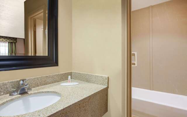 Days Inn by Wyndham Centerville