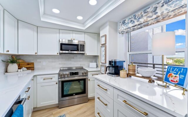 Crystal Sands - 803 by Beachside Management