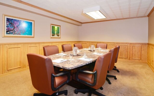 Best Western Pioneer Inn & Suites
