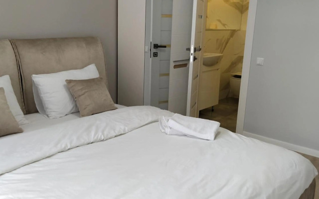 VIP Apartments on Avalon