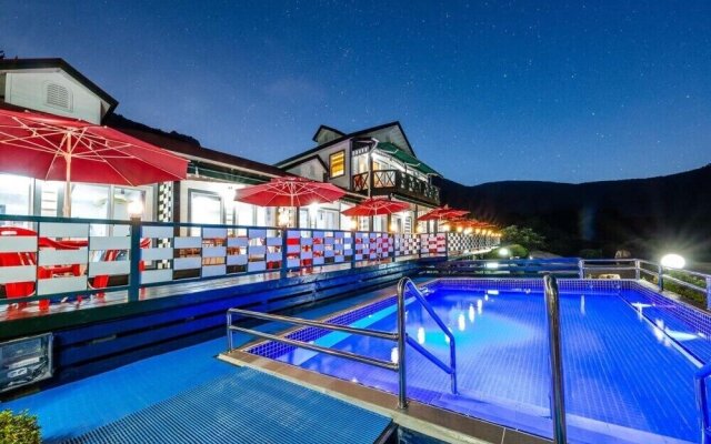 Jeongwon Beach Pension