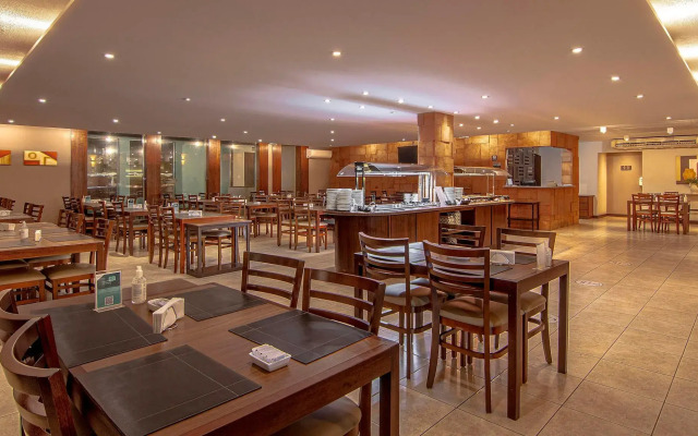 Hotel Deville Express Cascavel