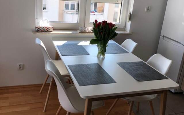 Apartament F&J 35