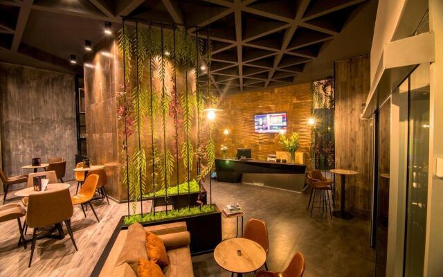 VH Premier AS Tirana Hotel