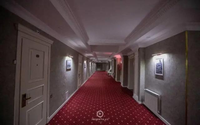Premier Palace Apartment 1 Br Ggi