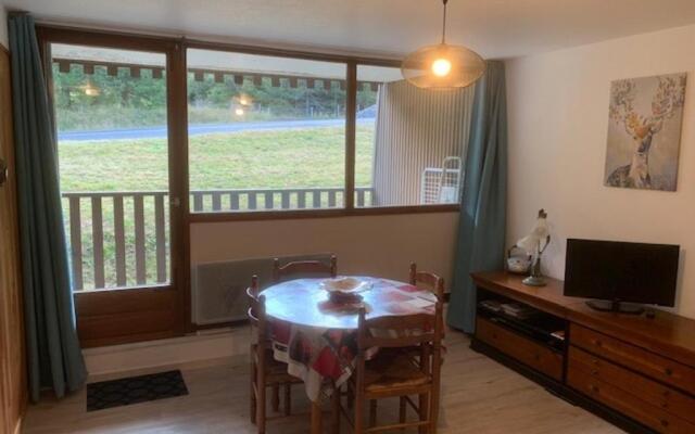 Appartement Mont-Dore, 2 pièces, 4 personnes - FR-1-415-64