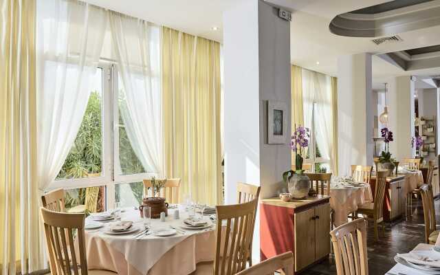 Tylissos Beach Hotel - Adults Only