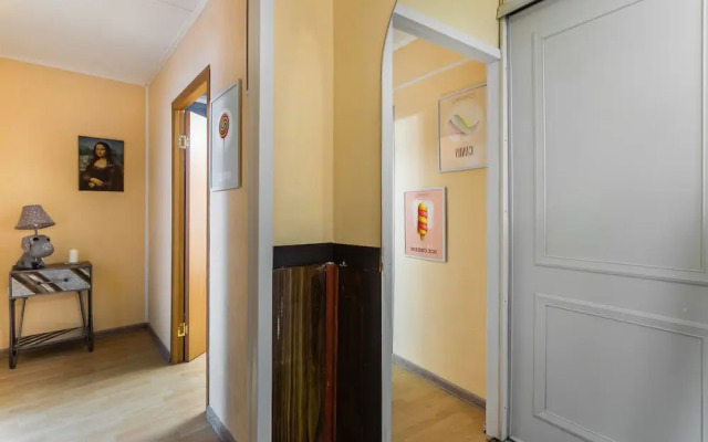 Apartment on 5yi Krasnoselskii 5