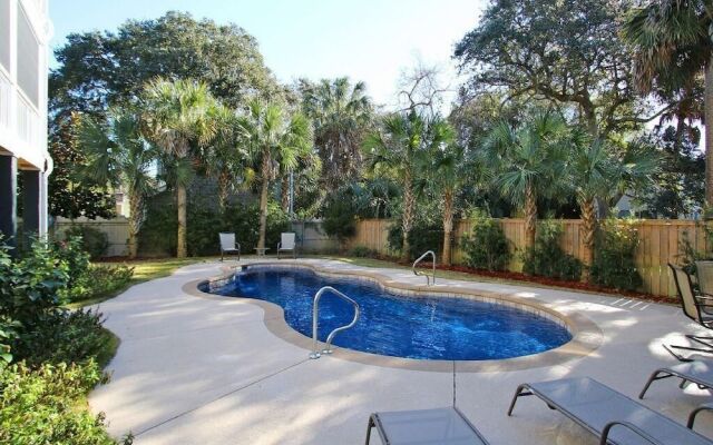 2602 Hartnett Boulevard