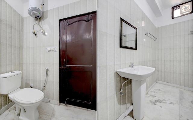 OYO Home 78203 Spacious Studio Sector 21-a Faridabad