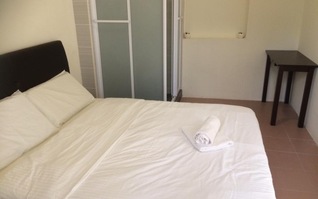 WeLuv Travel Guesthouse – Guest Rooms – George Town