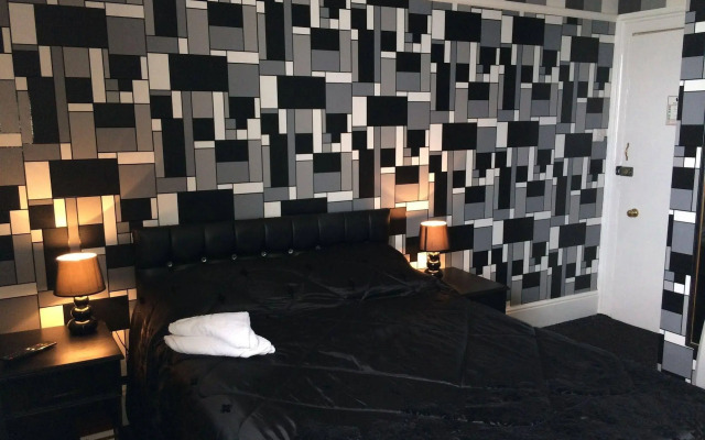 The Carlton Hotel