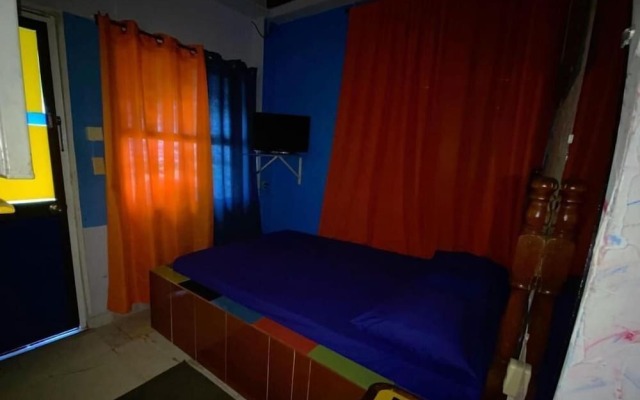 Yellow Moon Guesthouse  Apartments