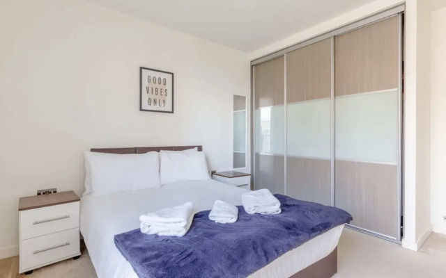 Radiant 1BD Retreat, North Maida Vale!
