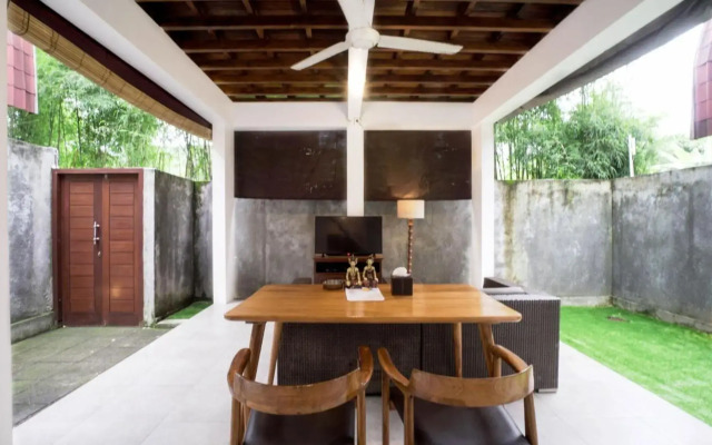 The Lumbung Wood Villa