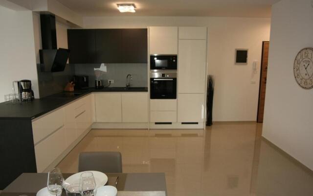 Penthouse No6