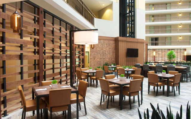 Embassy Suites by Hilton Portland Tigard