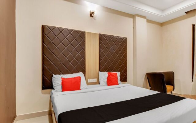 Capital O 19666 Hotel Solitaire