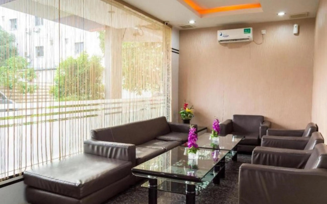 Airy Golden Gate Batam
