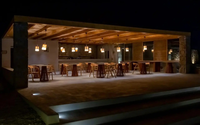 Adama Mykonos Boutique Hotel