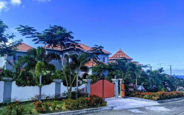 El Plantation Village