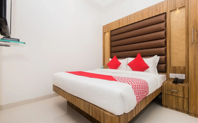 OYO 15519 Hotel Grand Residency