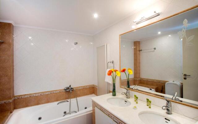 Villa Plousia