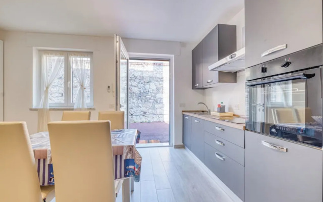 Merlo C - town center & private parking