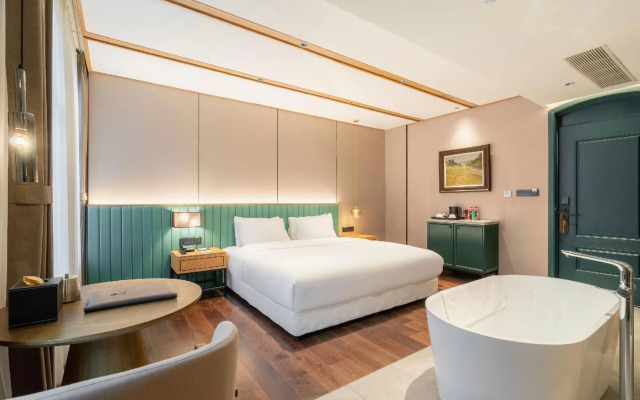 Furunli Shiyu Hotel, Zhanqiao Zhongshan Road,