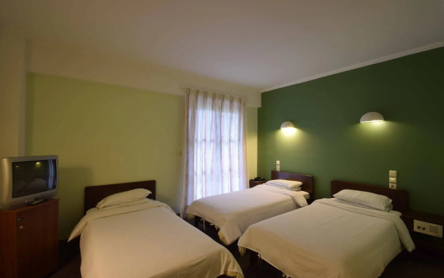 Mont Helmos Hotel