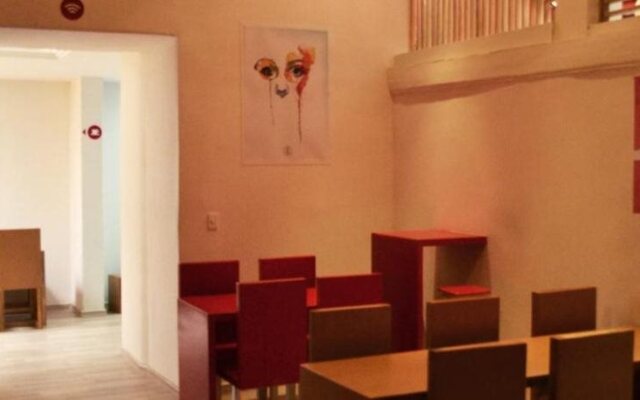 Bauhouse Hostel