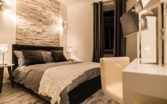 Trevi  Pantheon Luxury Rooms
