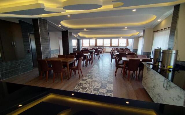 Palmiye Suites Hotel