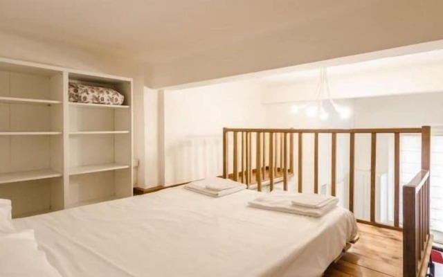 Apollonia Halldis Apartment