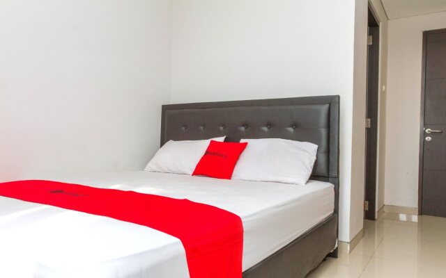 RedDoorz Plus @ Cibogo Bawah