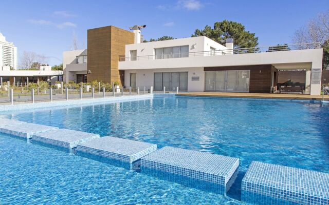 Oceana Suites Ocean Drive