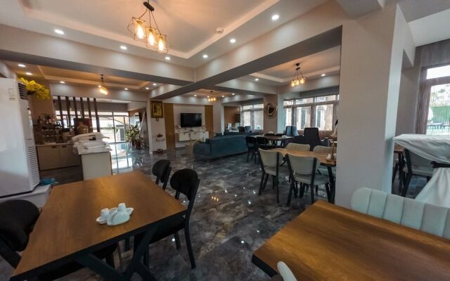 Pamukkale Apollon Garden