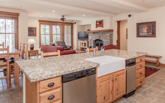 Snowcreek VI- The Lodges- # 1125