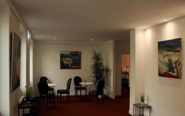 Versava Apartments
