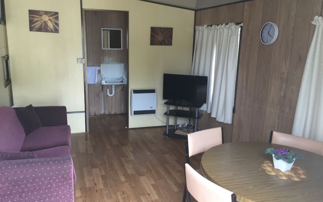 Yarrawonga Mulwala Holiday Park – Guest Rooms – Mulwala