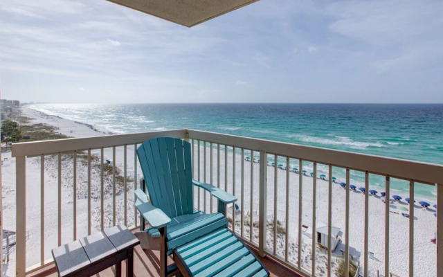 Pelican Beach Resort 1001