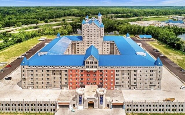 The Grand Castle Apartments