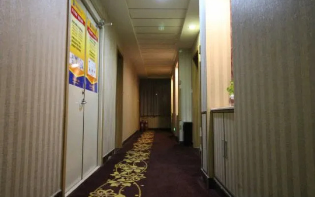 Aiju chain hotel (Yingkou Xiongyue Railway Station)