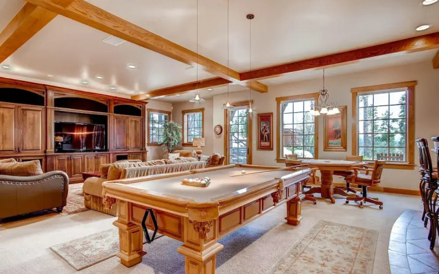 Grace Manor