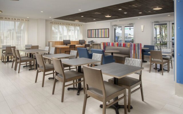 Holiday Inn Express Jacksonville Beach by IHG